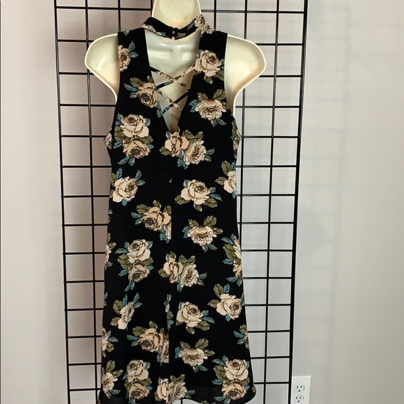 Altar’d State Black Floral Dress, EC, Sz S - Picture 4 of 8